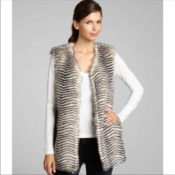 Betsey Johnson Faux Fur Vest XS Sleeveless Zebra Stripe Animal Print xs - Picture 1 of 6